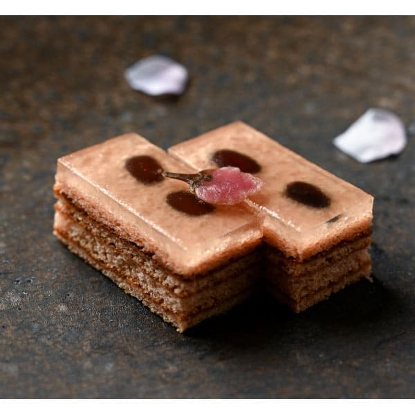 《能登応援》「まめや金澤萬久」わらび餅のバウム(桜)【おまとめ便対象】