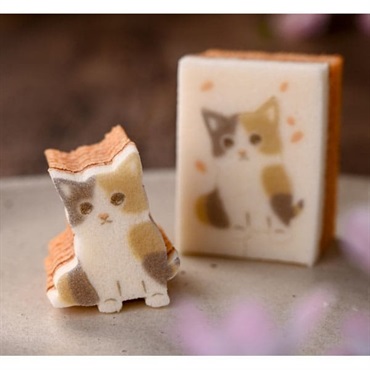 「まめや金澤萬久」萬久の型ぬきバウム　さくら猫【おまとめ便対象】