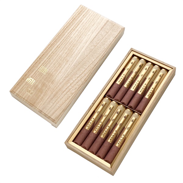 玉初堂 特撰沈香刻30g進物用たとう紙桐箱入 【価格相談不可】 楽天市場】特撰 沈香 30g たとう紙包み 桐箱仕立 玉初堂謹製 /じんこう